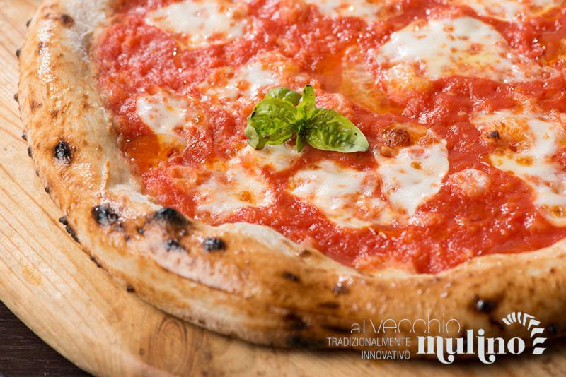 Pizzeria Ristorante A Mercato San Severino Al Vecchio Mulino